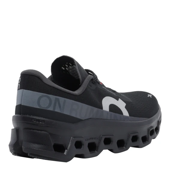 Sneakers nere