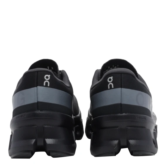 Sneakers nere