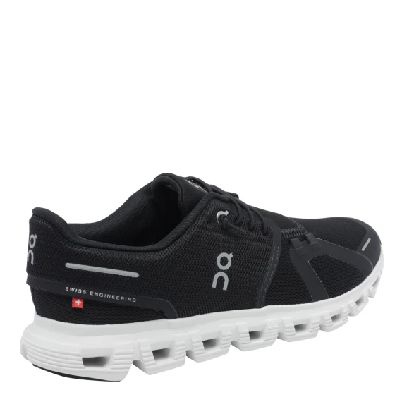 Sneakers nere