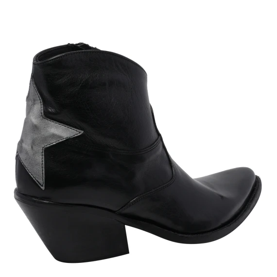 Boots Black
