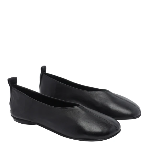 Black Nada Flat Shoes