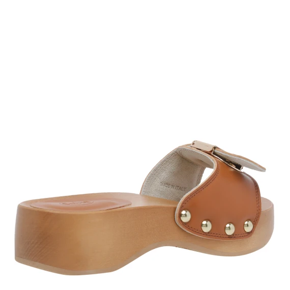 Sandali Brown