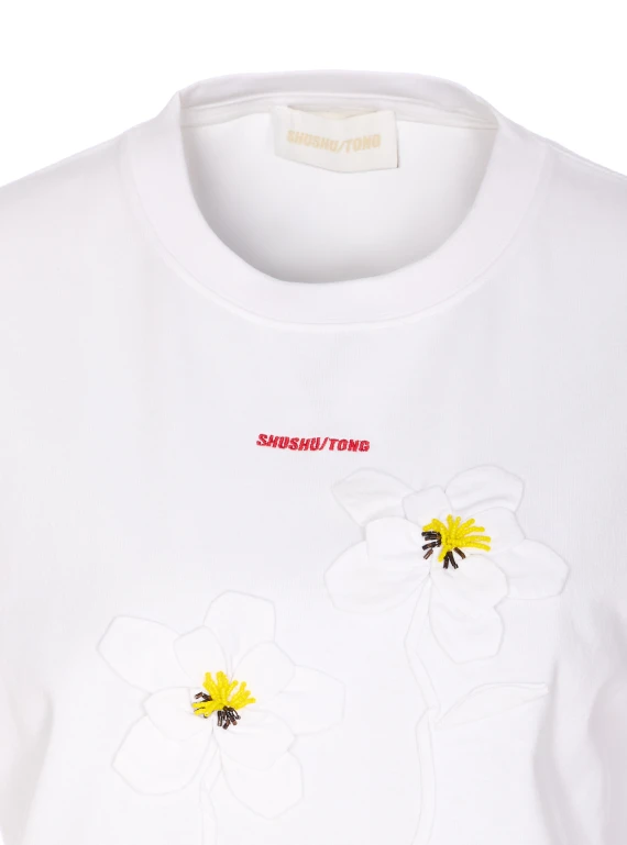 HAND SEWN FLOWER T-SHIRT