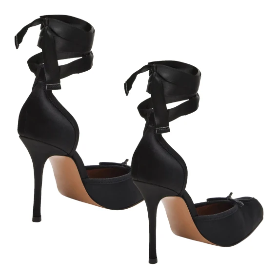 Black Larina Pumps