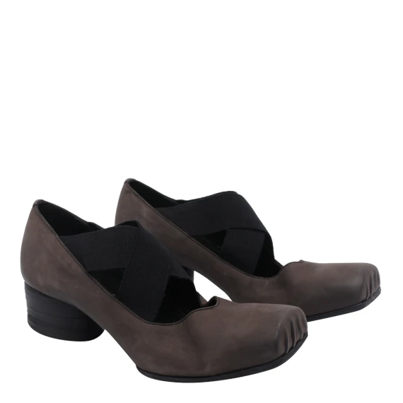 With Heel Brown