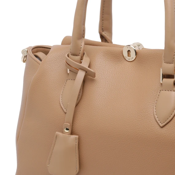 Bags.. Beige