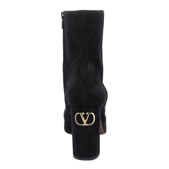 Boots Black