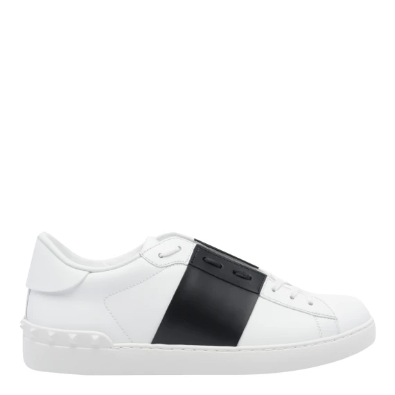 Open Sneakers