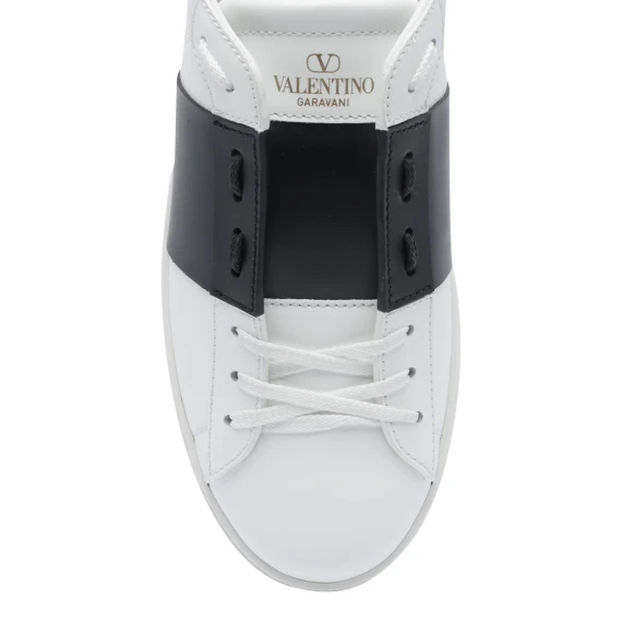 Open Sneakers