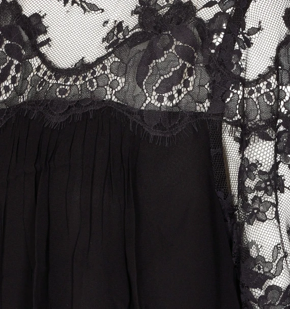HYPNOTIC LACE YOKE BLOUSE