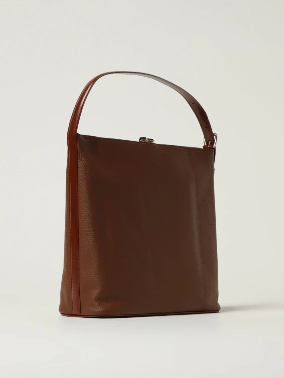 VERA A.P.C.