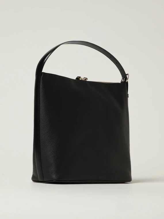VERA A.P.C.