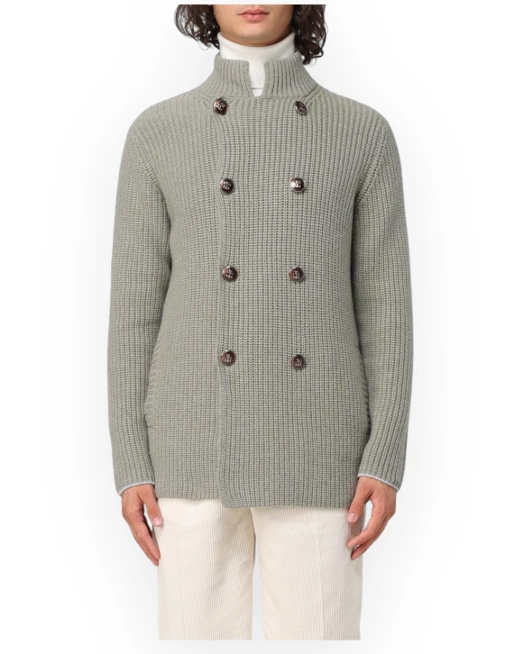 Ispirazioni marine definiscono lo stile del cardigan un petto e mezzo in lana vergine, cashmere e seta mezza costa inglese. I bo