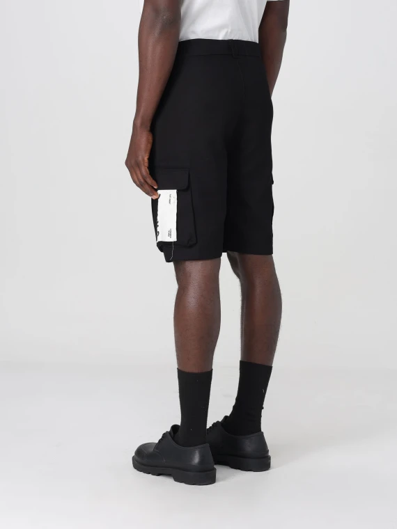 Bermuda in gabardine neri DISCLAIMER