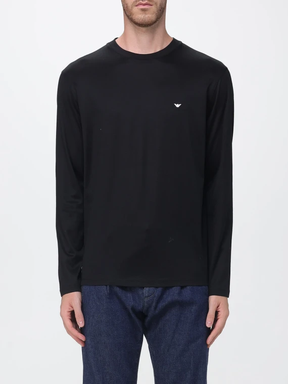 T-shirt nera a maniche lunghe