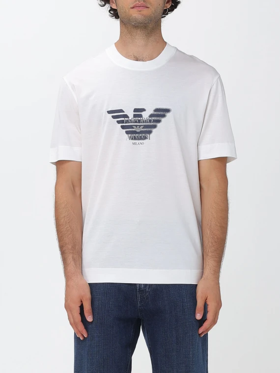 T-shirt bianca con logo centrale
