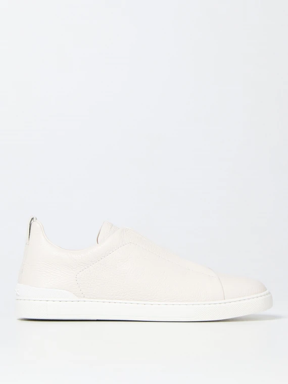 TRIPLE STITCH LOW-TOP SNEAKERS IN OFF WHITE