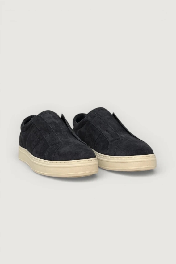 H 668 SLIP ON