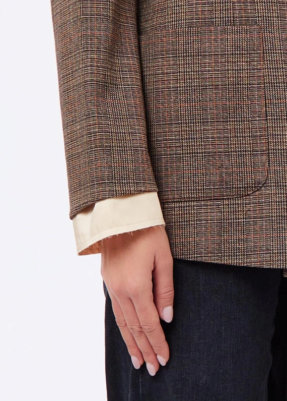 DOUBLE-BREASTED BLAZER