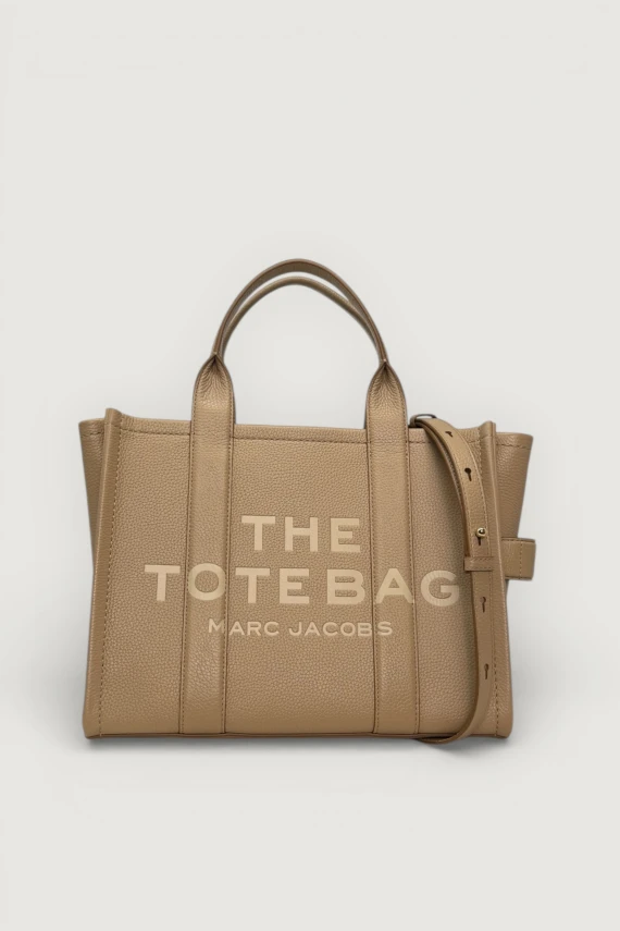 THE MEDIUM TOTE