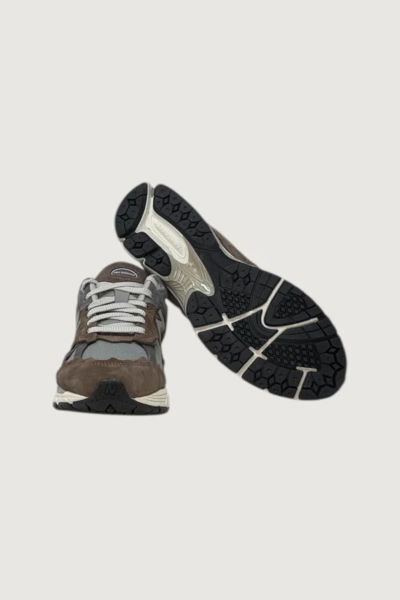 2002R Protection Pack NEW BALANCE