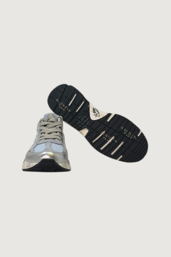 SNEAKER