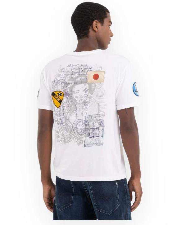 T-SHIRT CON STAMPA GIAPPONESE
