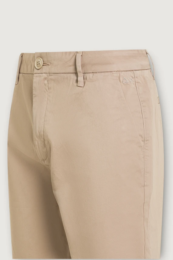 SHORT CHINO