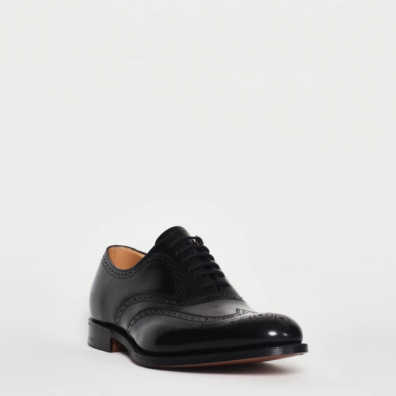 Scarpa classica in pelle nera 