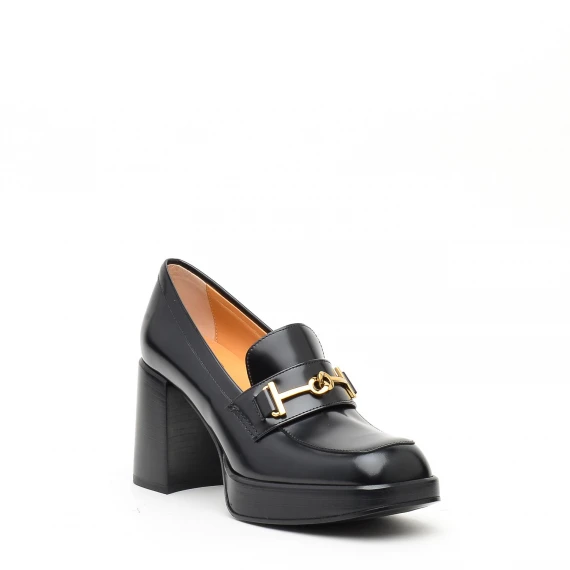 Mocassino con tacco Tod's in pelle nero