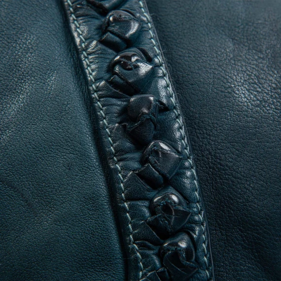 clutch NICOLE nodi in pelle pavone