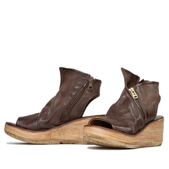 zeppe asimmetriche NOA in pelle marrone