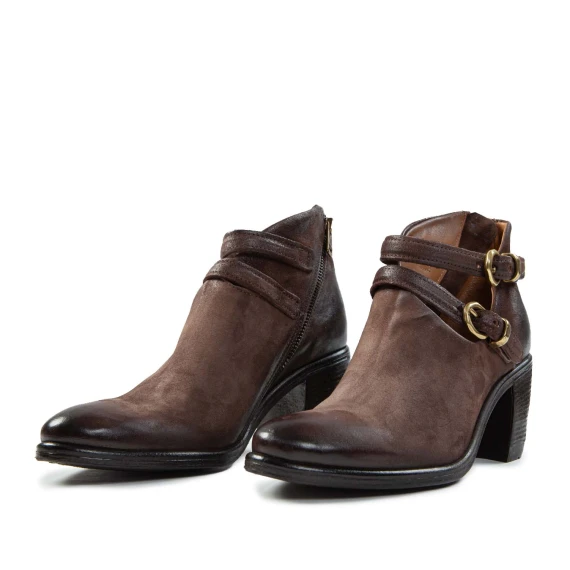 accollato RITHM con fibbie