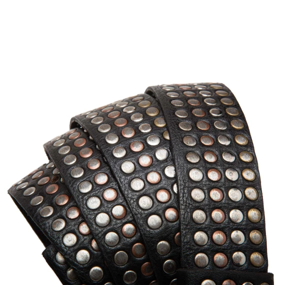 cintura con borchie in pelle nera