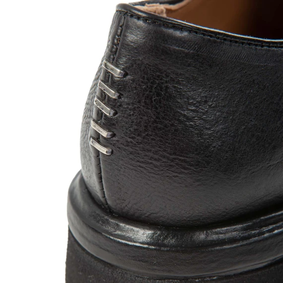 stringate carrarmato nere