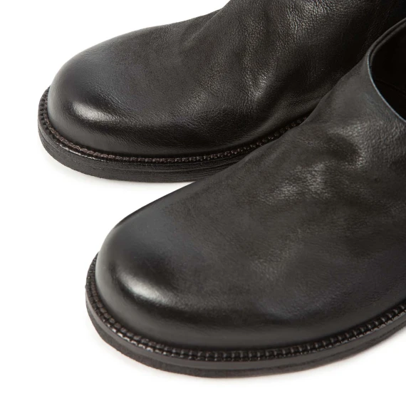 slipon in pelle nera