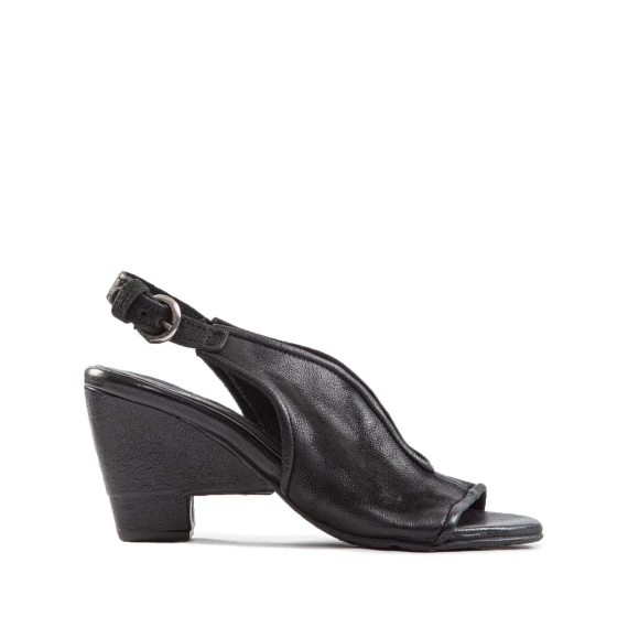 sandali scollo v in pelle nera