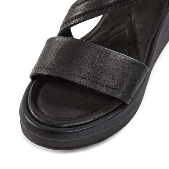 LAGOS wedge black leather eyelets