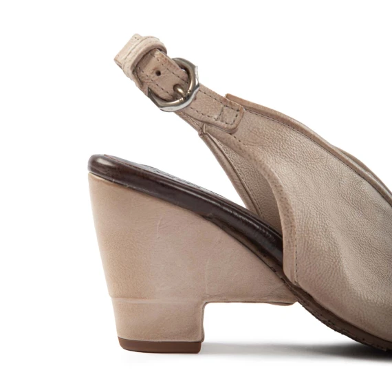 beige V-neck wedge sandals