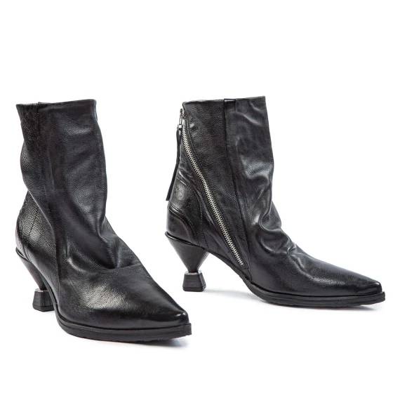 SILLAR black leather ankle boots with spool heels
