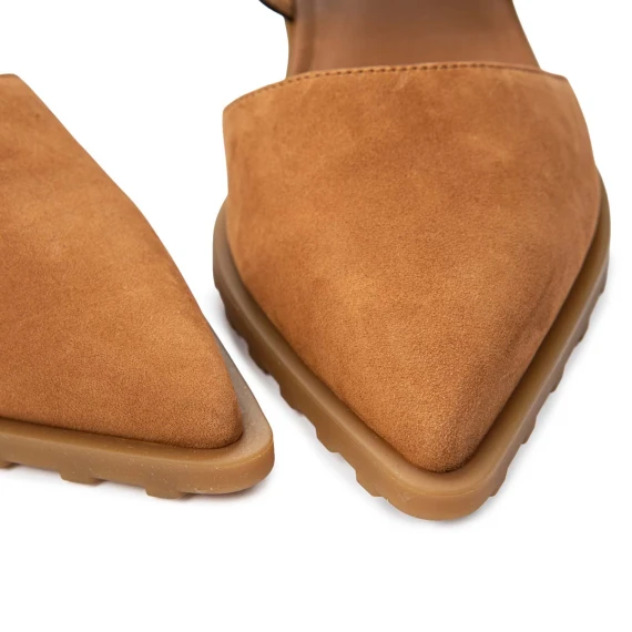 sabot toe leather buckle black