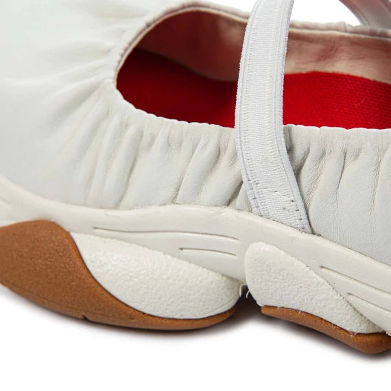 bebe KARTS in cream leather