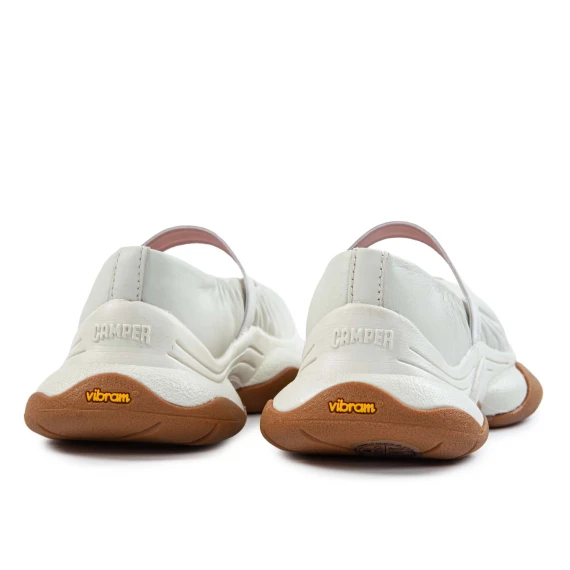 bebe KARTS in cream leather