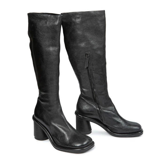 stivale mezzo tacco in pelle nera