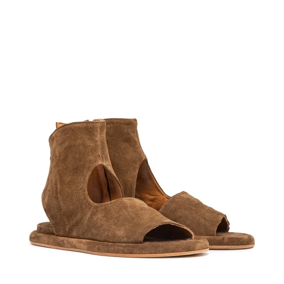 sandalo stivaletto in camoscio cognac