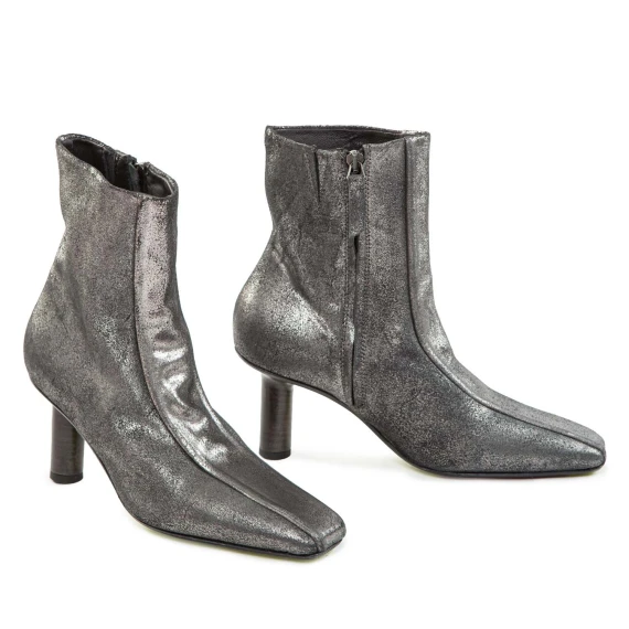 MOLLY ankle boots in smoke-colored laminated leather