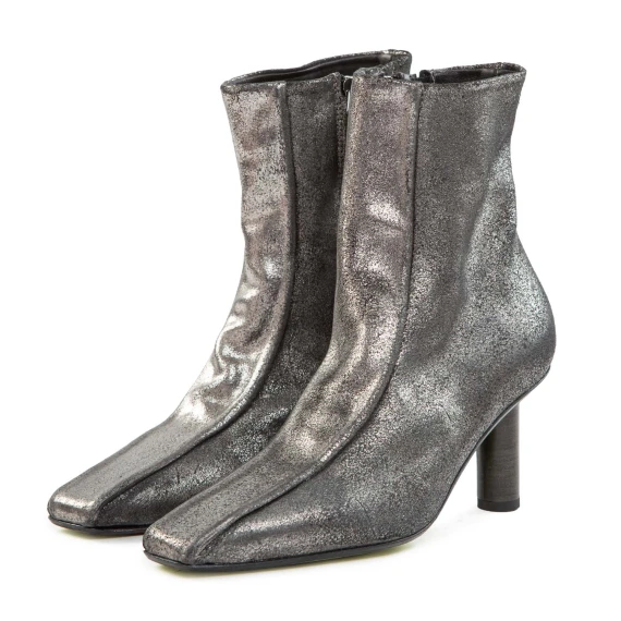MOLLY ankle boots in smoke-colored laminated leather