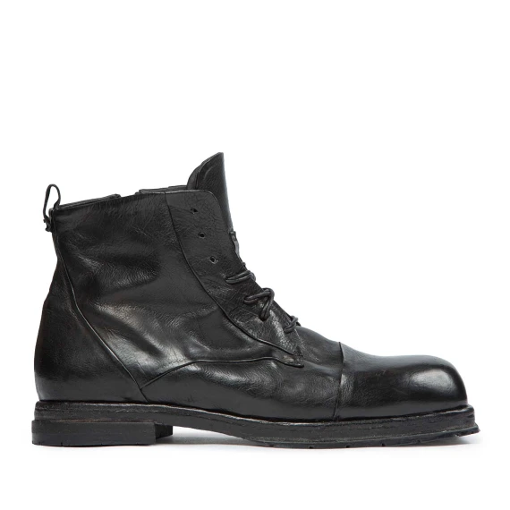 Stivaletto allacciato in pelle nera