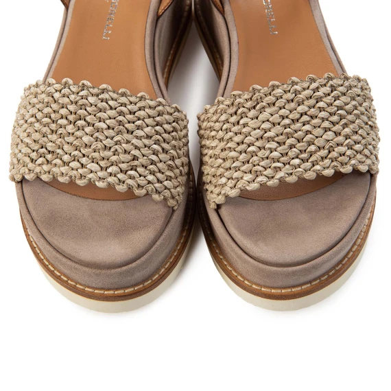 zeppa bassa in camoscio tortora