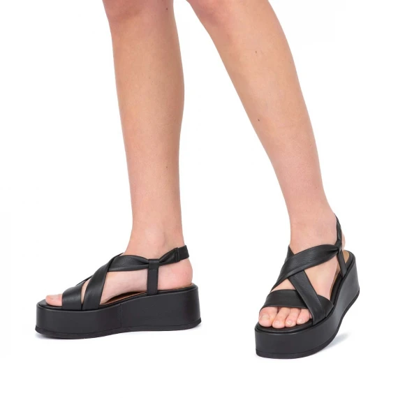 zeppa KIRA in pelle nera